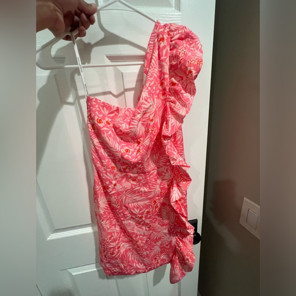 Fun summer dress NWT